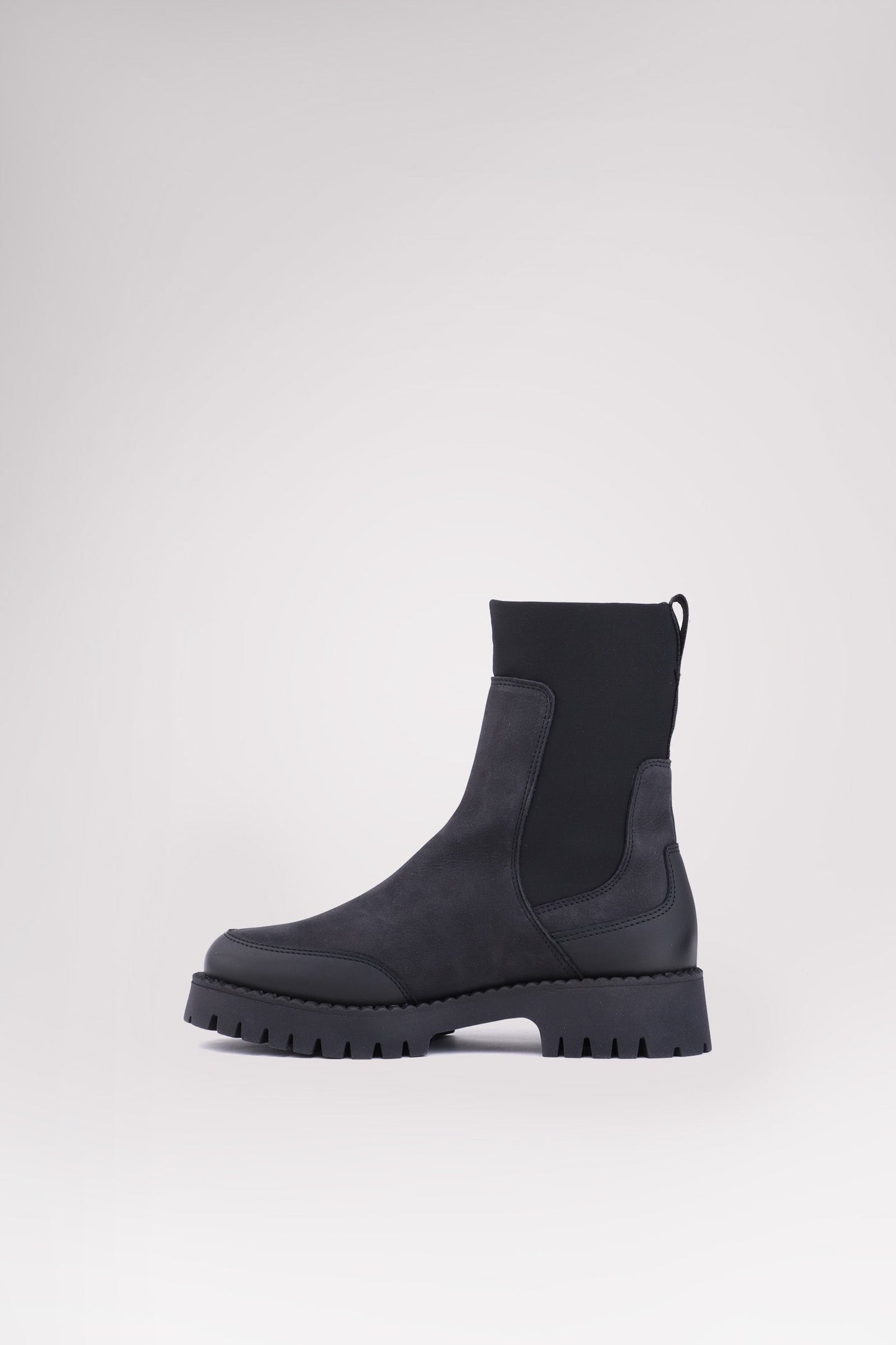 Nahya High Women's High Chelsea Boot