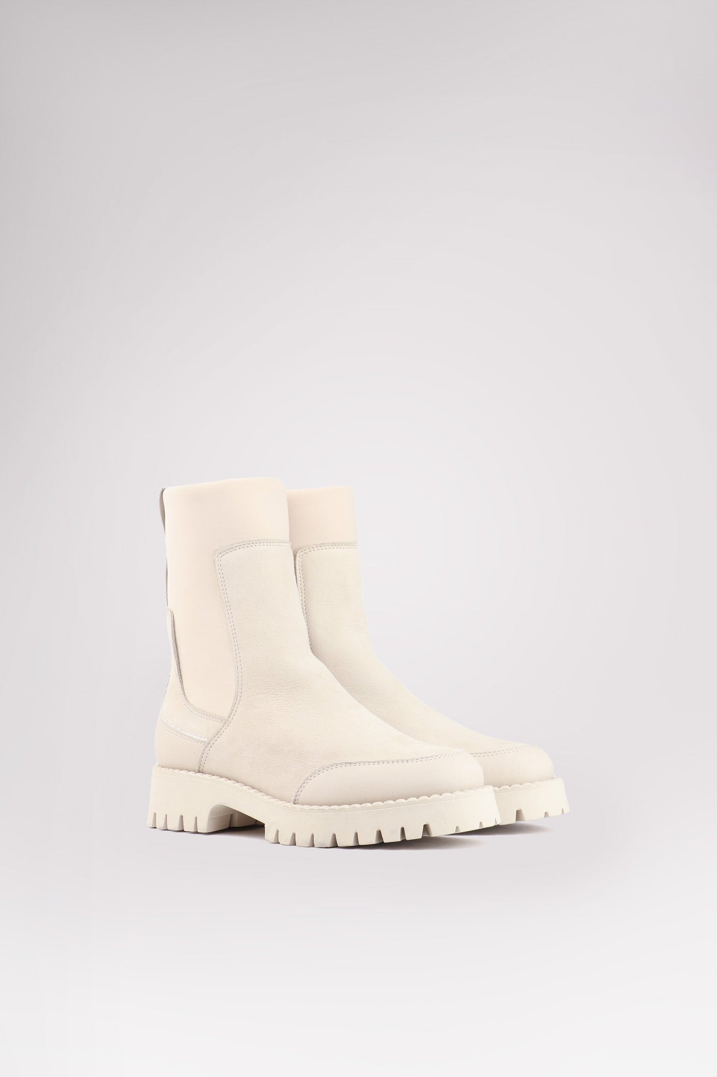 Nahya High Women's High Chelsea Boot