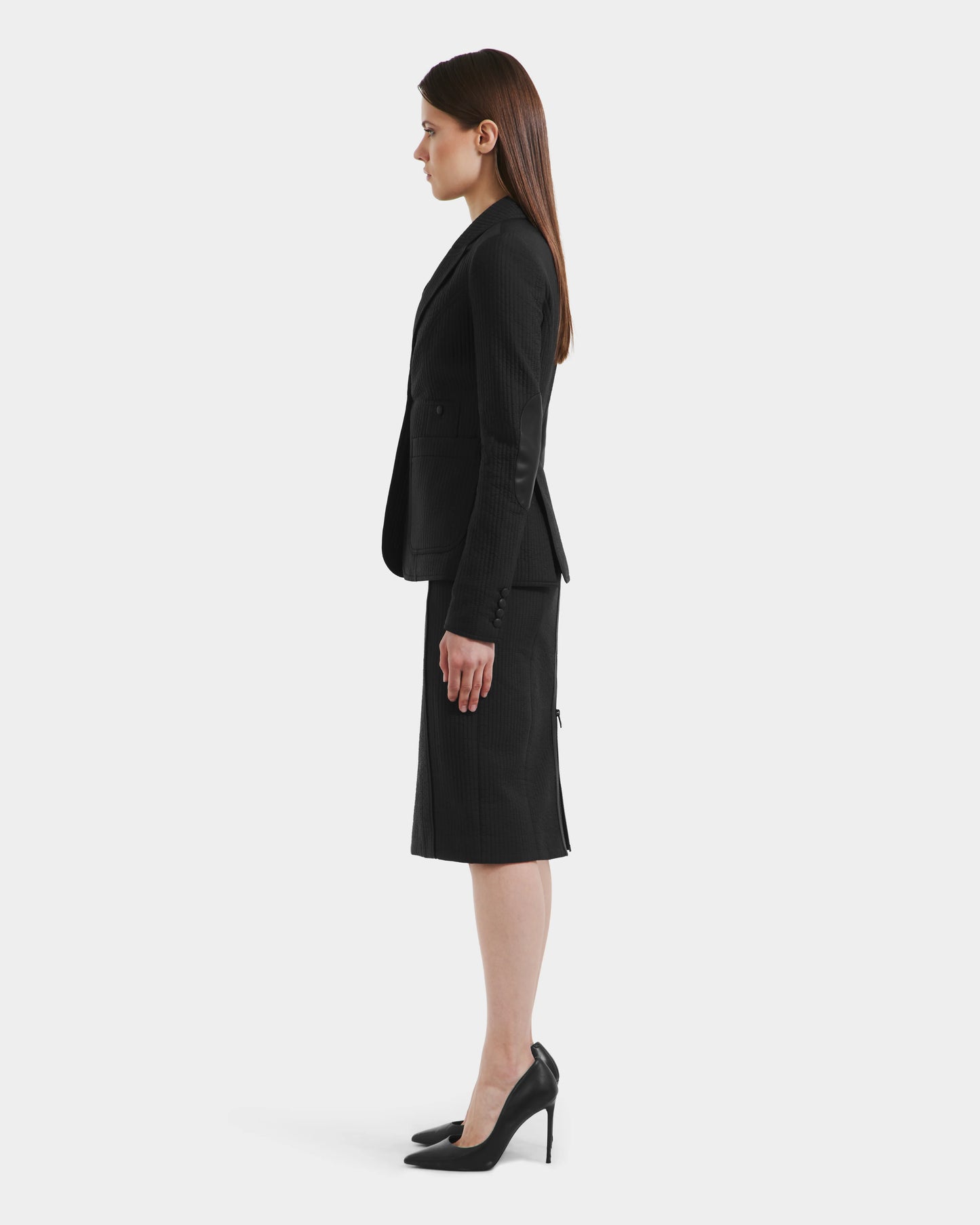 ALVERO Q - 8525629 Black