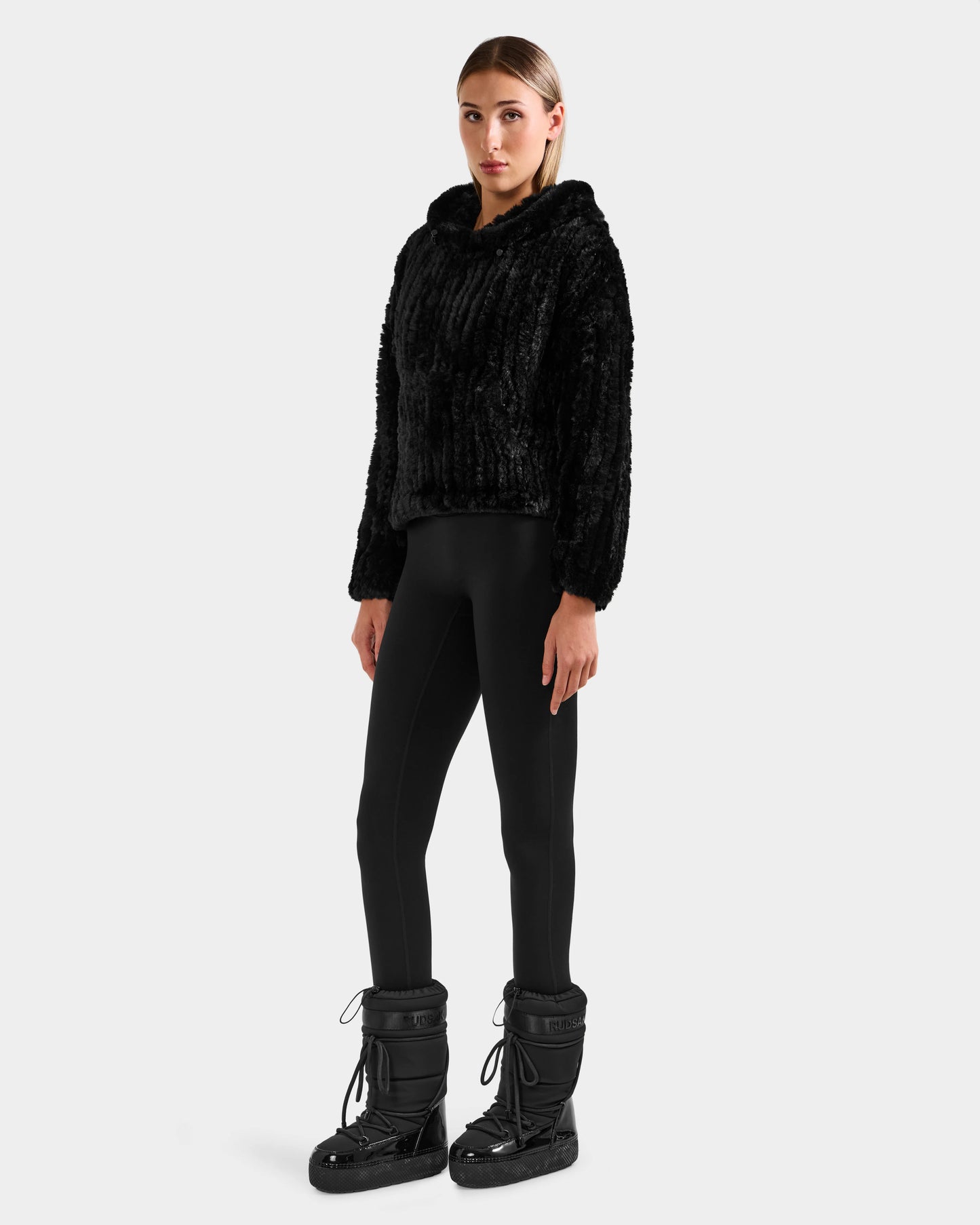 AUGUST - 8525658 Black