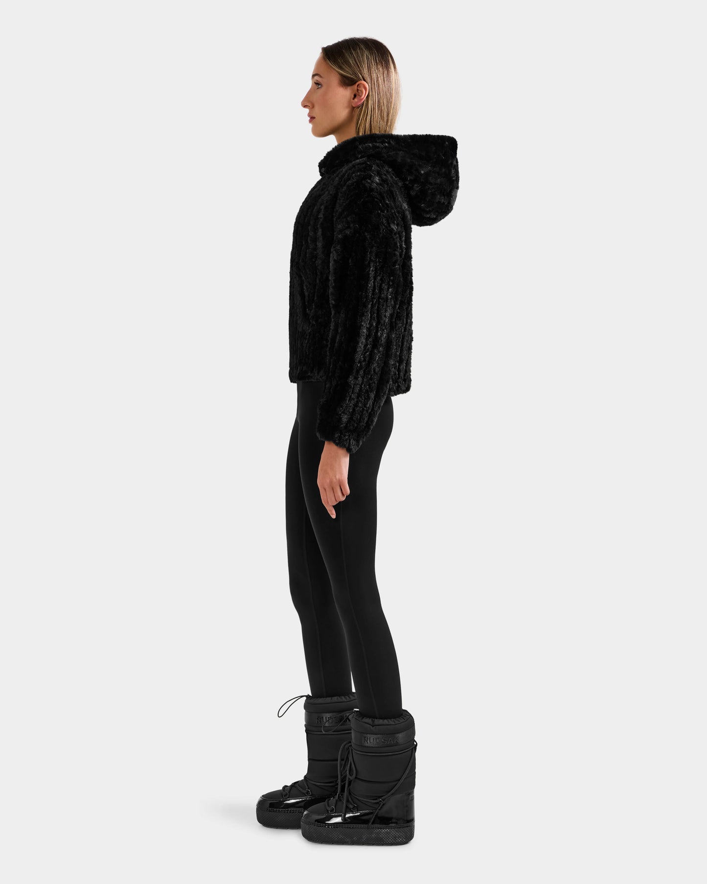 AUGUST - 8525658 Black