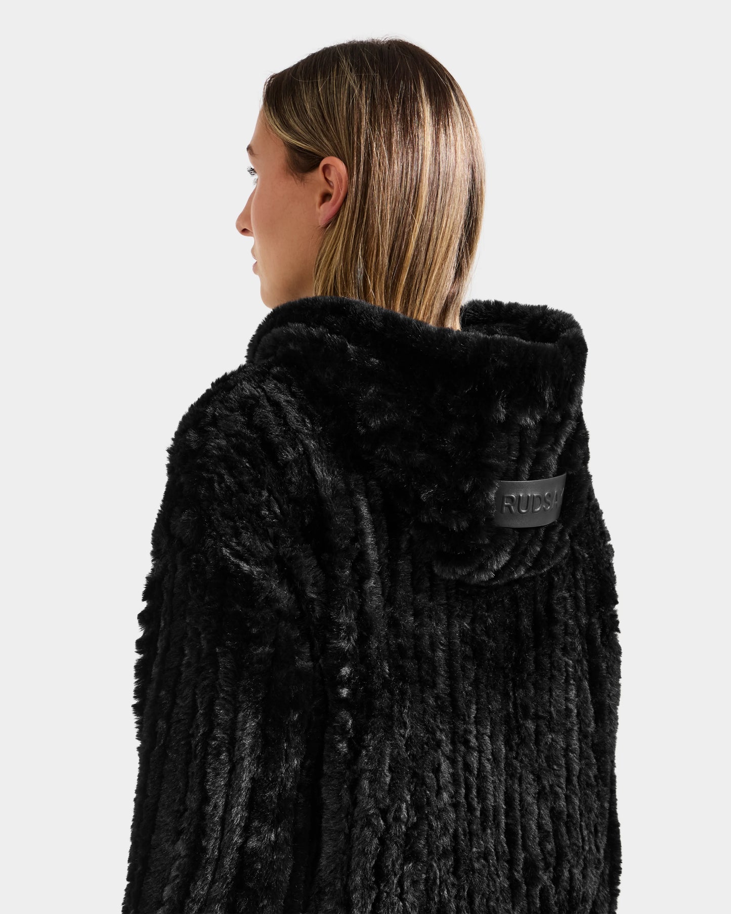 AUGUST - 8525658 Black