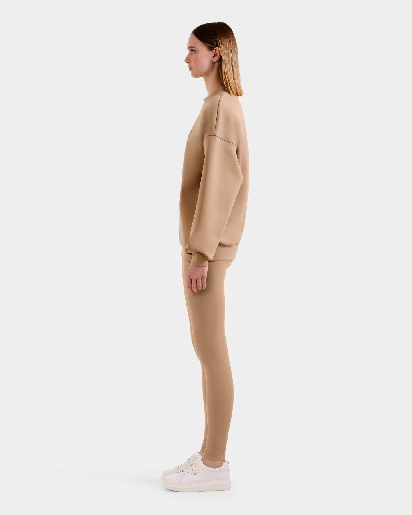 BRYN - 9524007 Almond W
