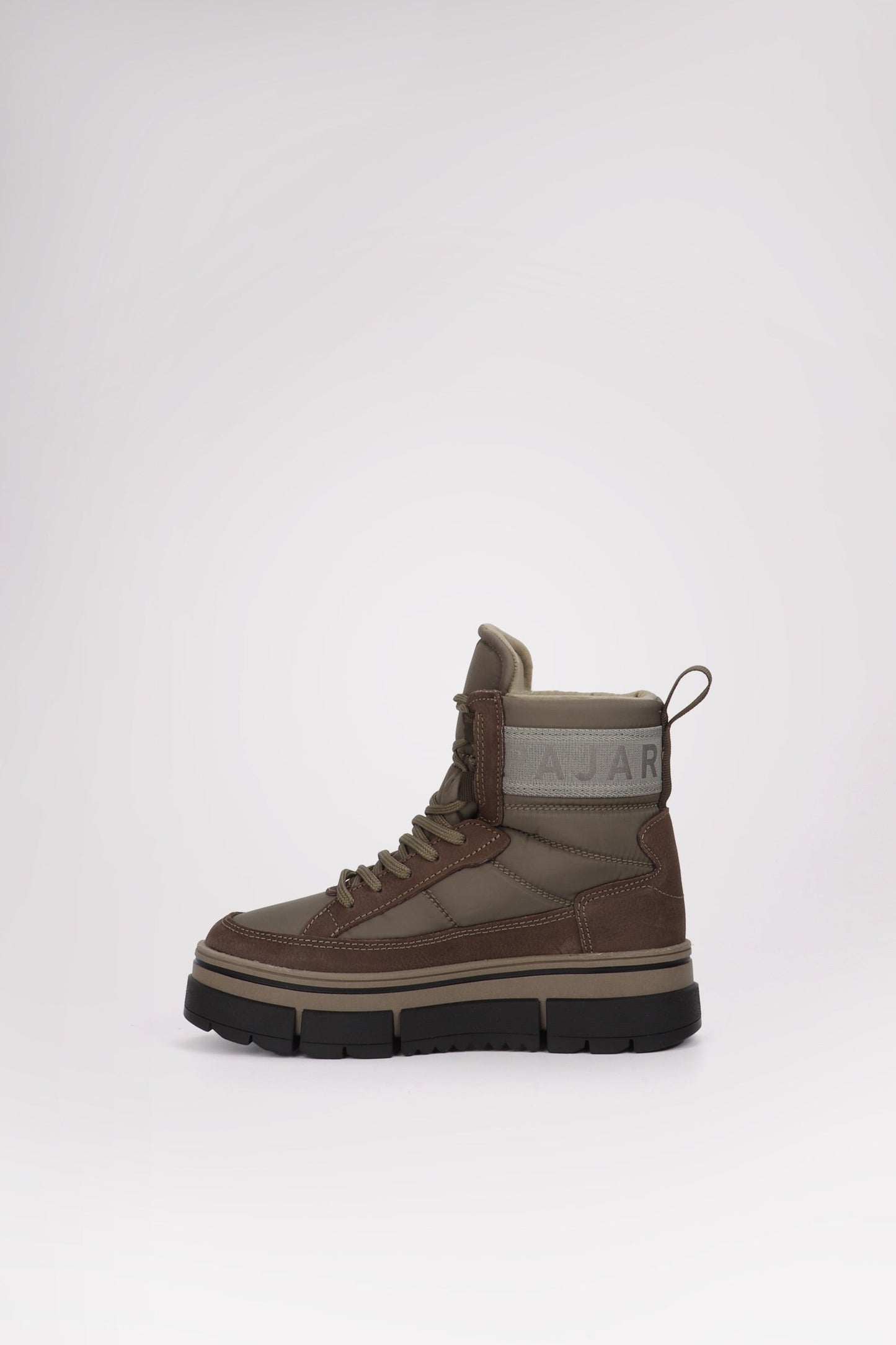 Halo Women's Boot w/Ice Grippers