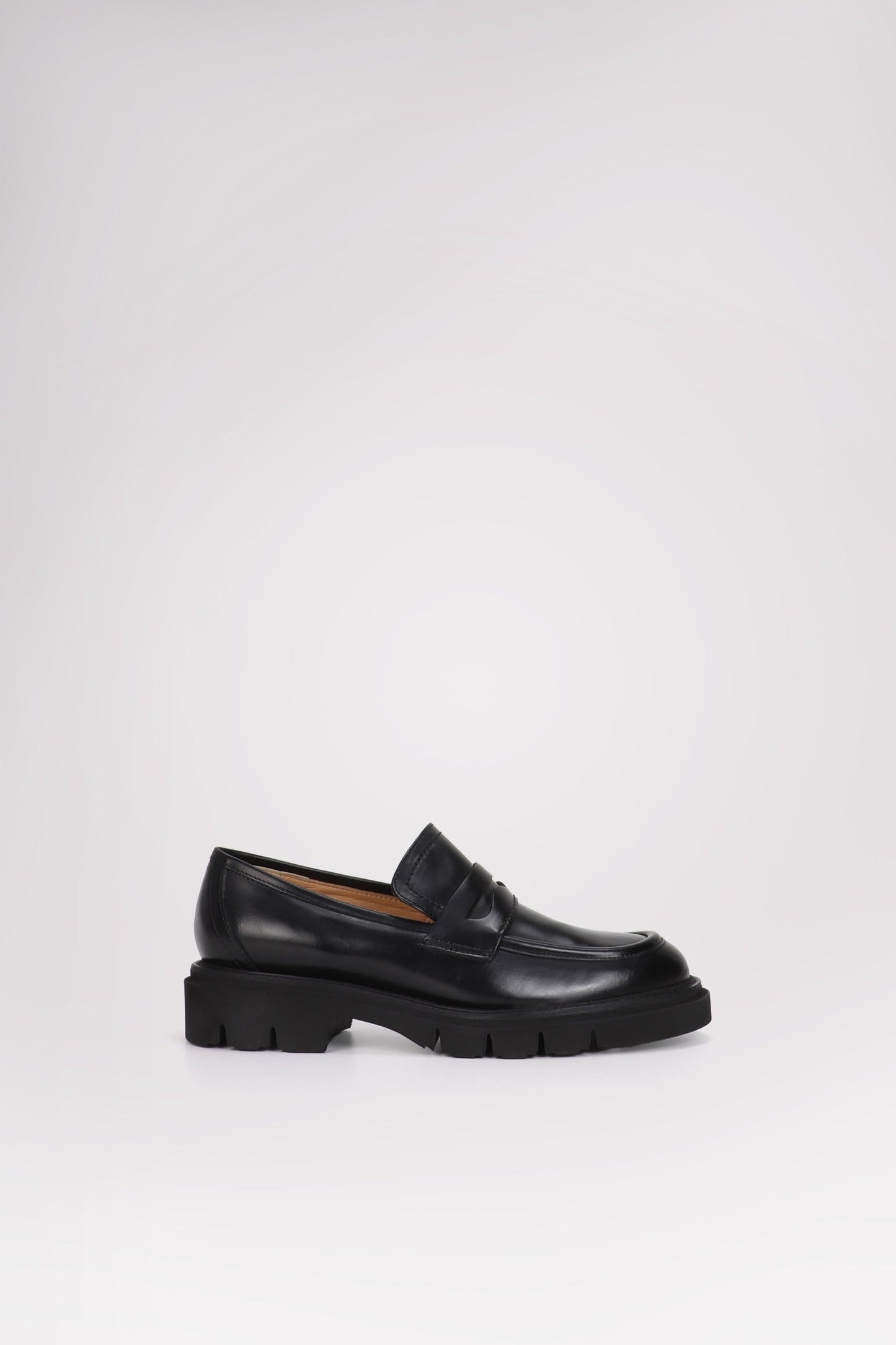 Haya Women's Quintessenza Loafer