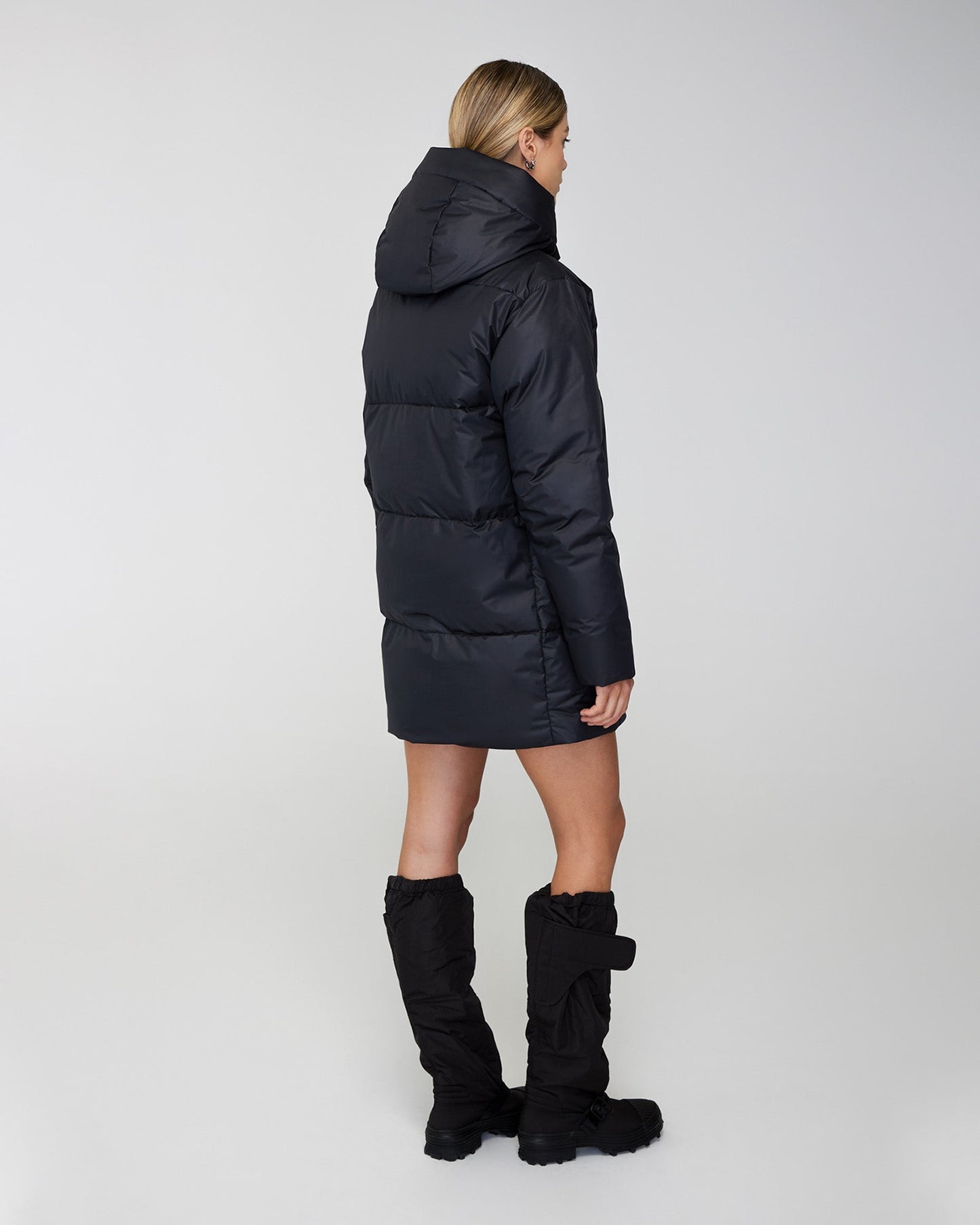 JUNE 2.0 | Hooded Down Puffer Jacket