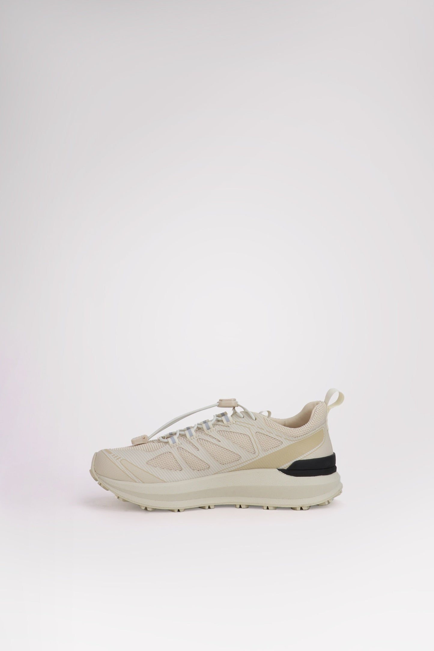 Urban Trail 009 W Women's Athletic Sneaker